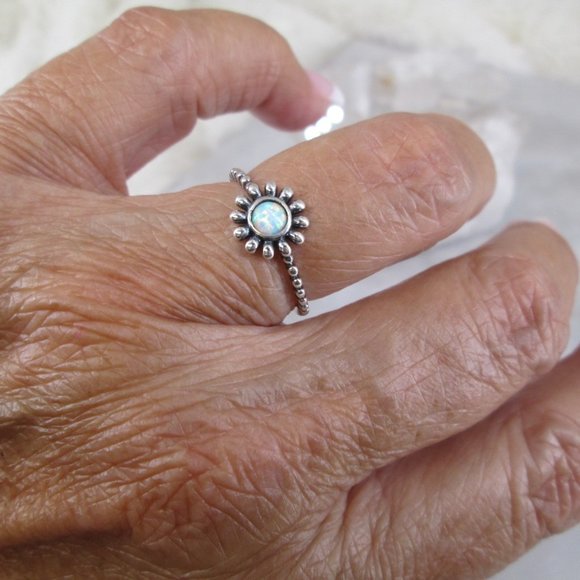 OPAL Flower Ring>925 Flower ring,Opal ring,925 Sterling Silver Rings,Opal - Picture 3 of 5